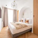 Stylish Flat In Paris\' Center